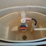 TOTOトイレタンク内部部品取り外し