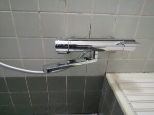 さいたま市北区でTOTO TBV03401J1へ交換した浴室水栓