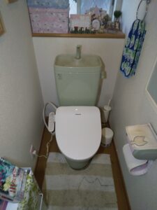 さいたま市見沼区でPanasonic製温水洗浄便座へ交換したトイレ