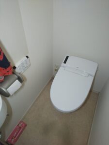 杉並区荻窪でLIXIL DWV-SB23Gへ交換した一体形トイレ機能部