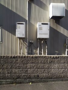 さいたま市見沼区で経年劣化により水漏れが発生していた既設給湯器本体