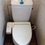 足立区弘道のトイレ交換前のTOTO製トイレ