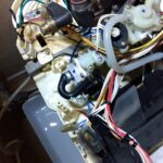 TOTO一体形トイレ機能部のTCH785N交換作業中