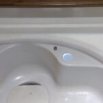 さいたま市南区で既存台所水栓を取り外した後の取付穴