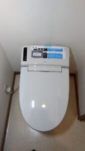 江東区東砂で交換したLIXIL DWV-SA23G一体形トイレ機能部