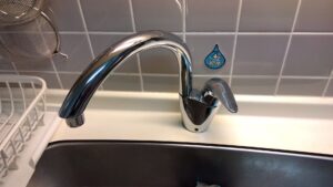 さいたま市岩槻区で水漏れにより交換するTOTO製台所水栓