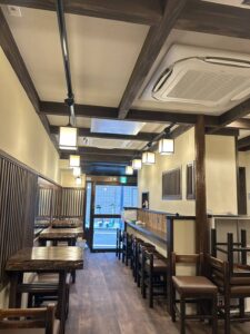 山家 本店様の飲食店改装後の客席内装