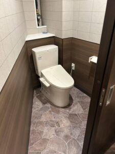 飲食店改装に伴う店舗トイレ改装後の仕上がり